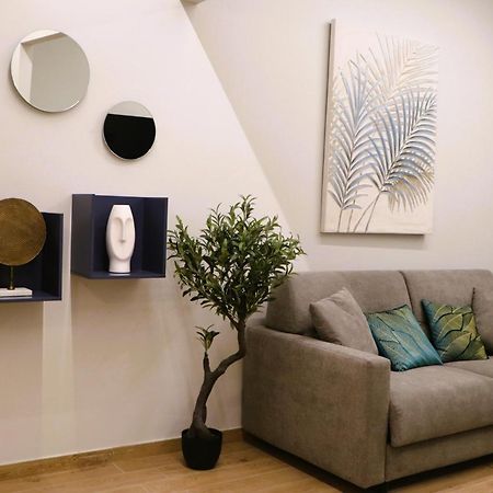 Ioletta House Apartment Catania Bagian luar foto