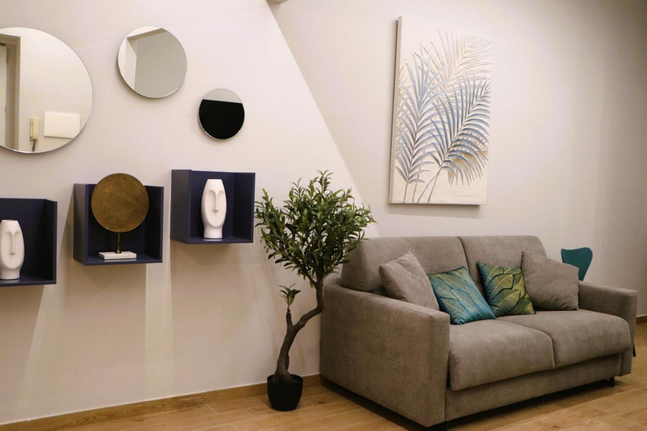 Ioletta House Apartment Catania Bagian luar foto