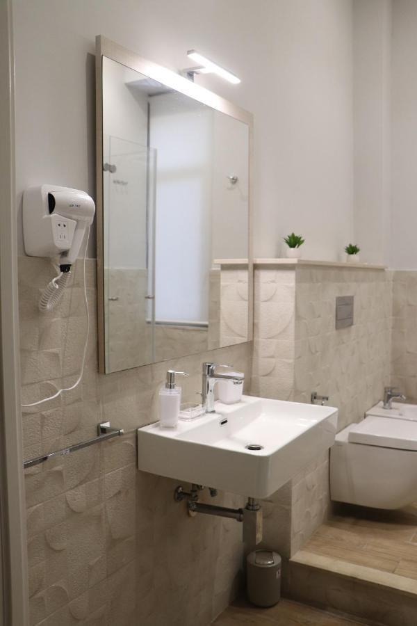 Ioletta House Apartment Catania Bagian luar foto