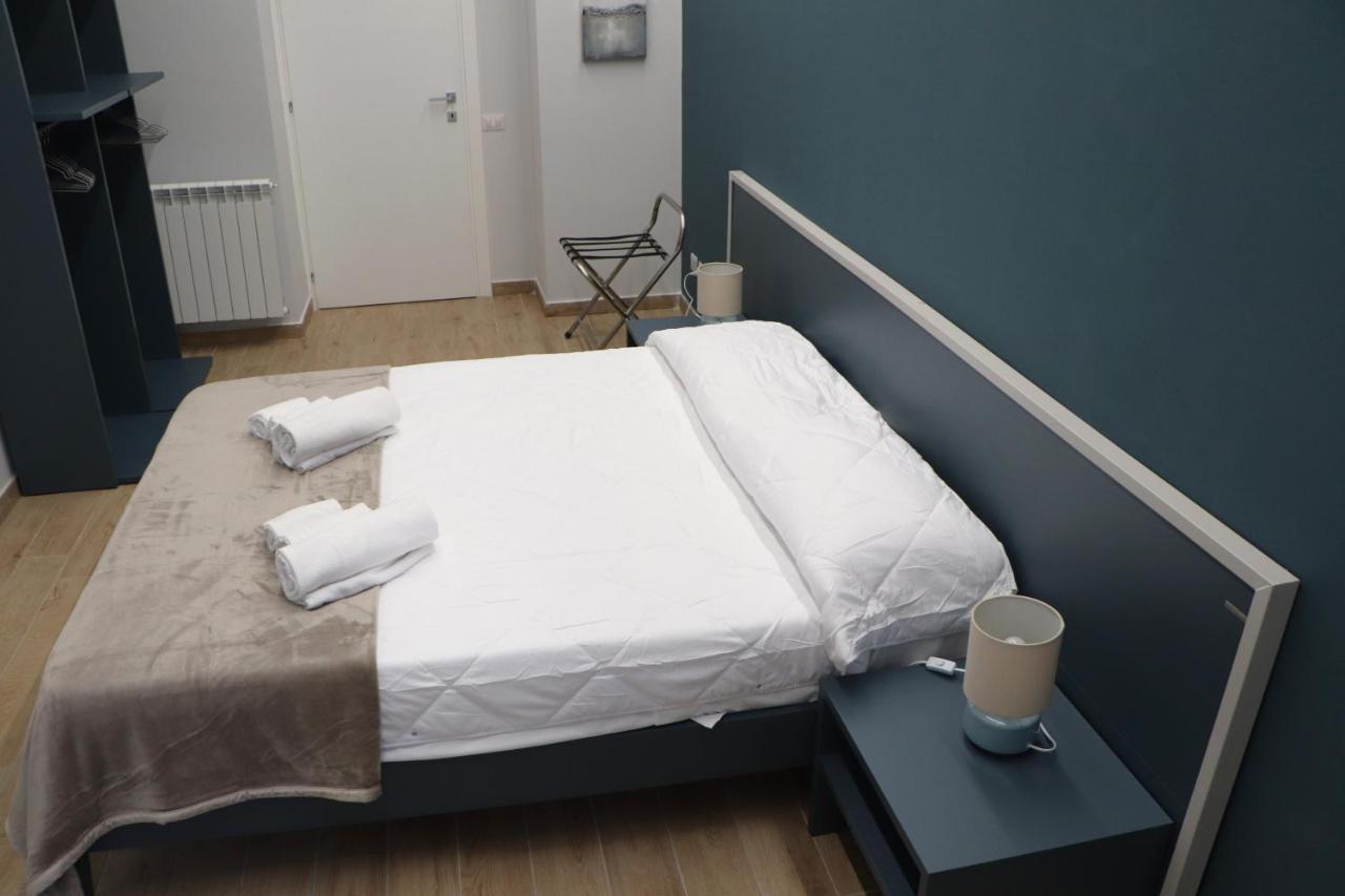 Ioletta House Apartment Catania Bagian luar foto