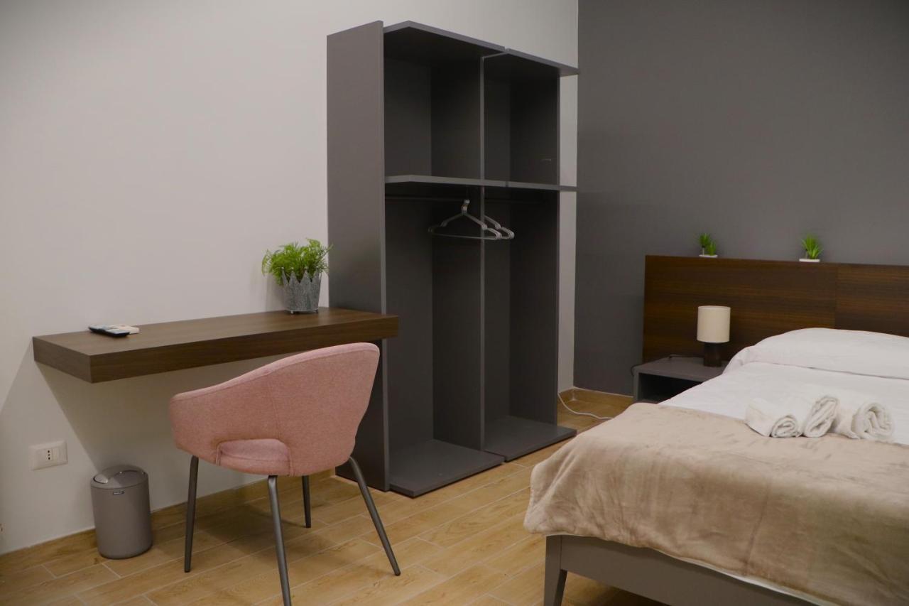 Ioletta House Apartment Catania Bagian luar foto
