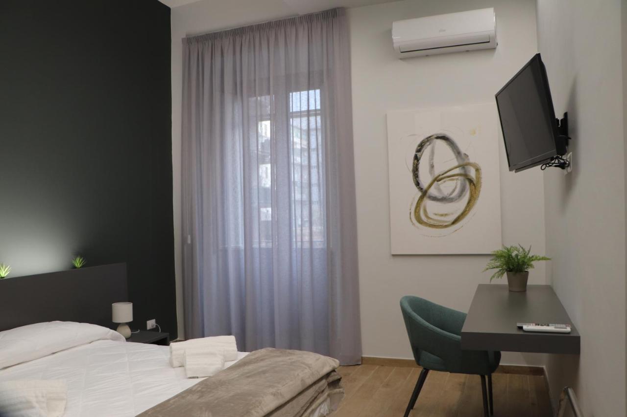 Ioletta House Apartment Catania Bagian luar foto