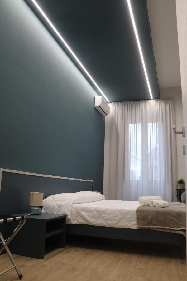 Ioletta House Apartment Catania Bagian luar foto