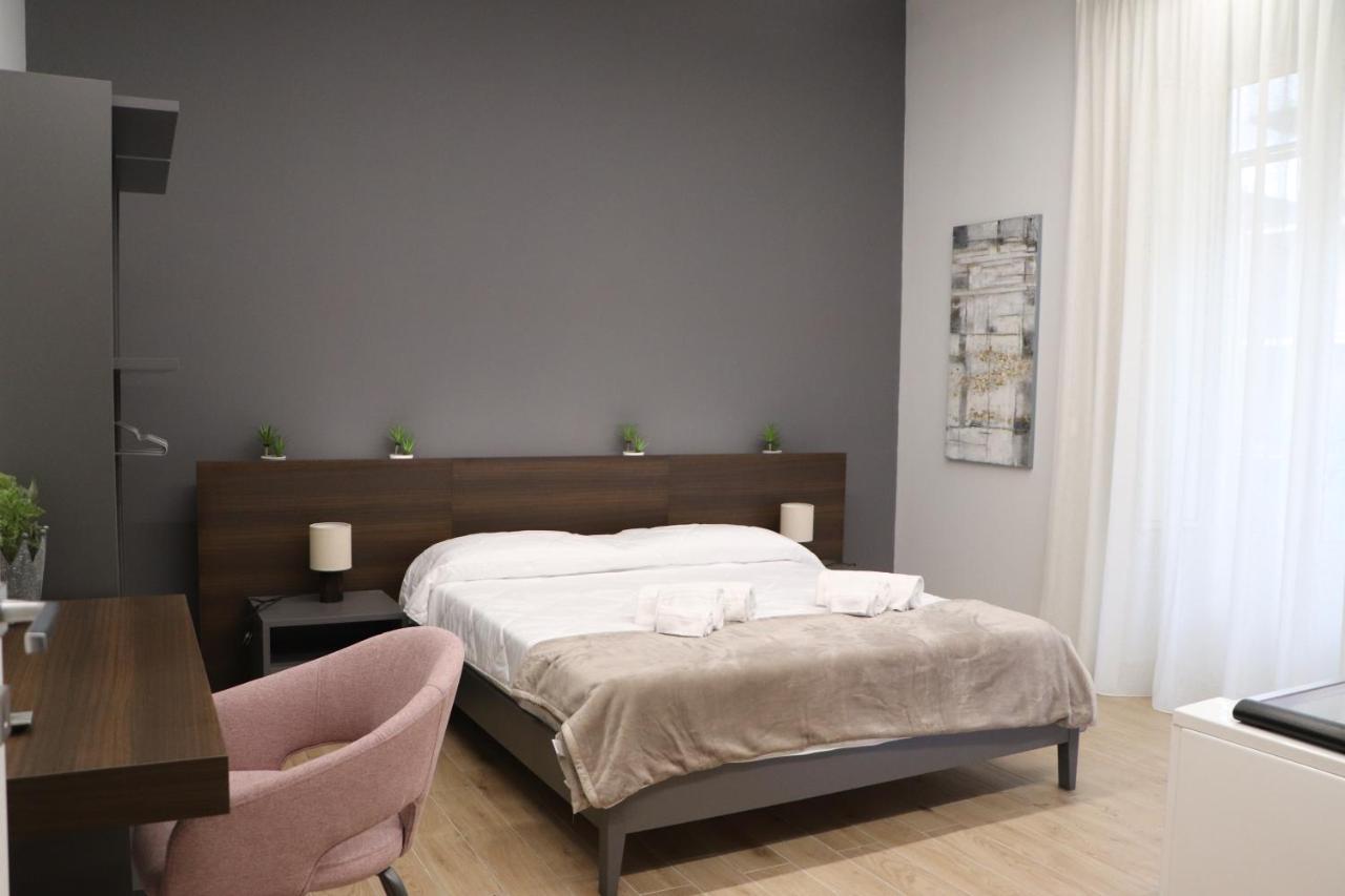 Ioletta House Apartment Catania Bagian luar foto