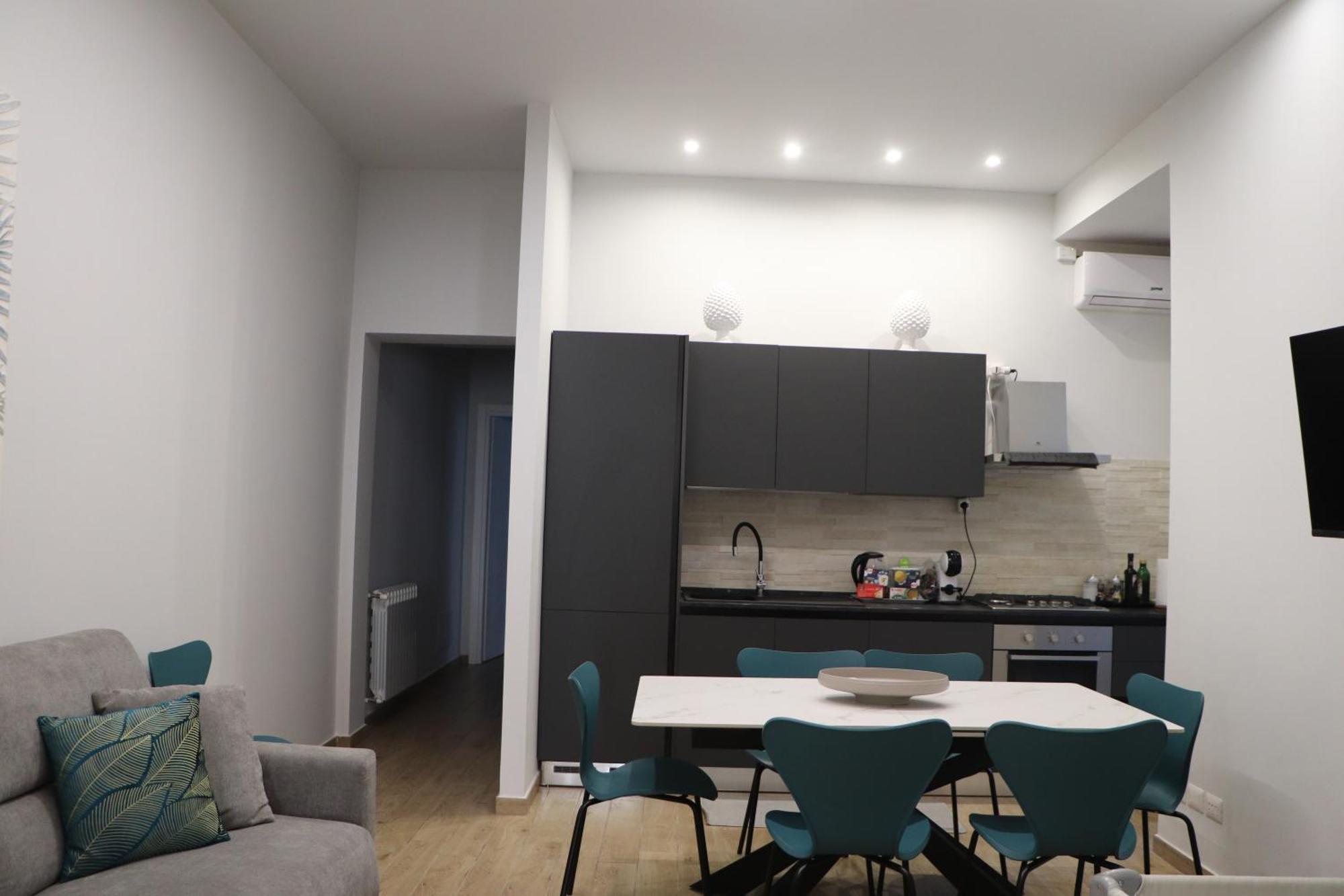Ioletta House Apartment Catania Bagian luar foto