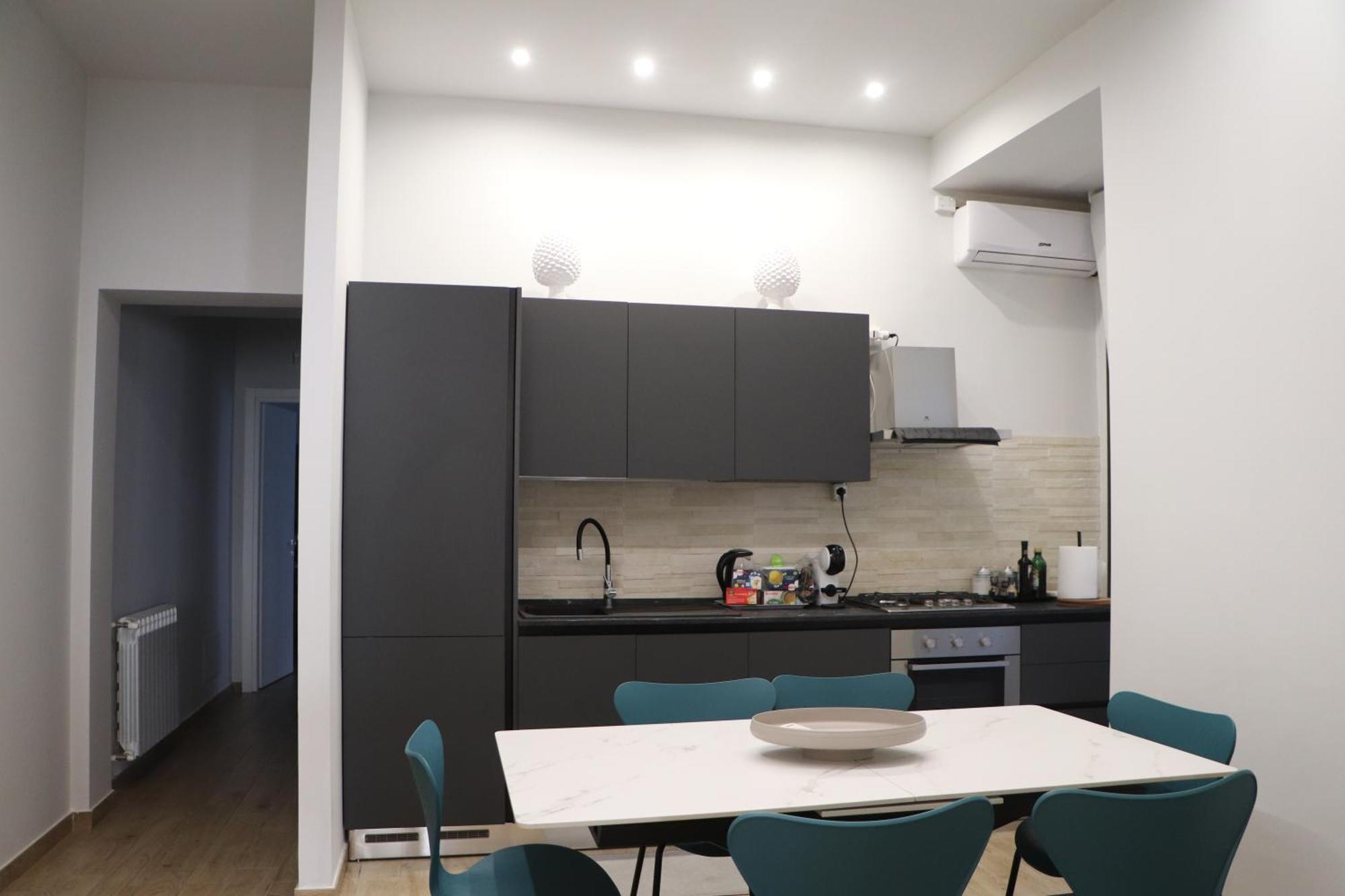 Ioletta House Apartment Catania Bagian luar foto